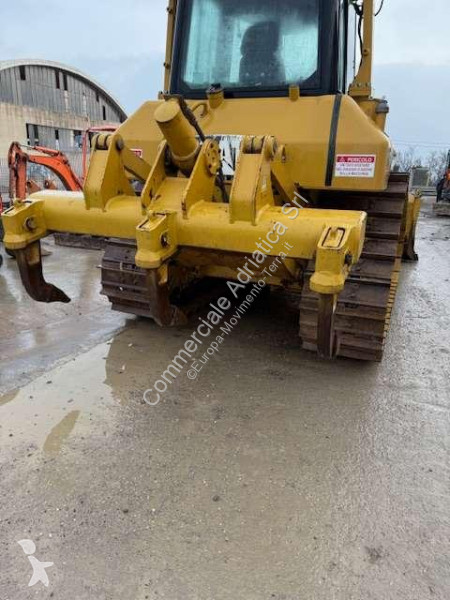 بلدوزر Caterpillar