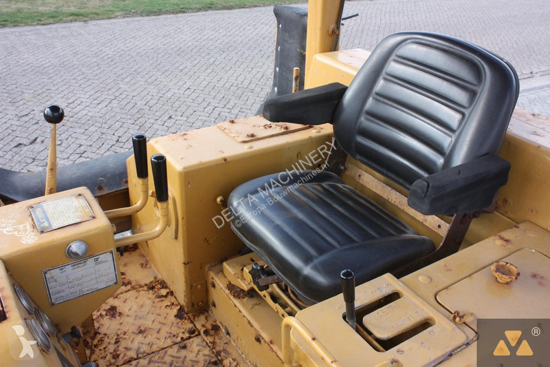 Bulldozer Caterpillar D6E Pipe carrier