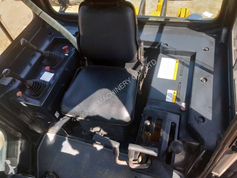 Buldozer Shantui SD13 SD16 SD22 SD32