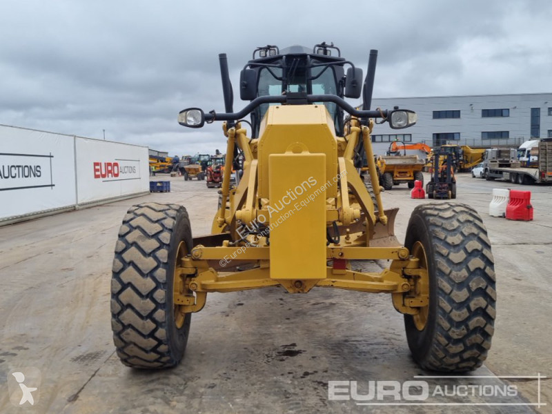 Buldozer Caterpillar 2