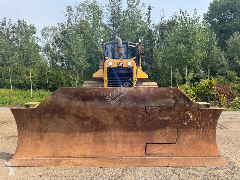 بلدوزر Caterpillar D6N