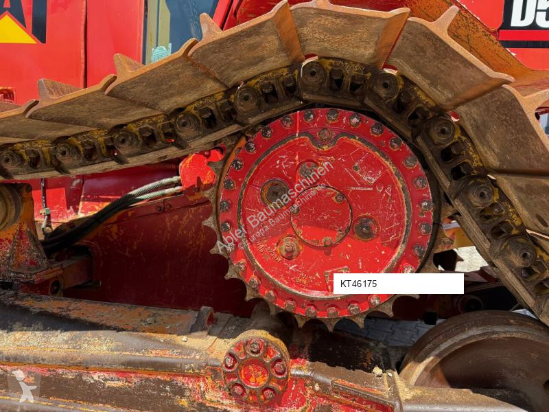 Bulldozer Caterpillar D5