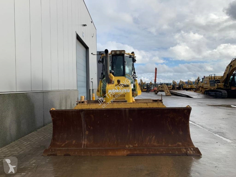 بلدوزر Komatsu PX-23