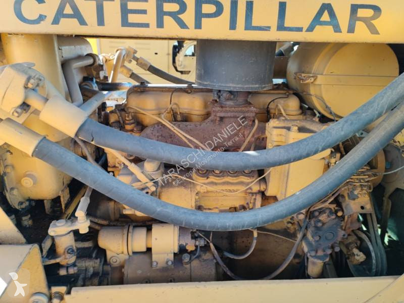بلدوزر Caterpillar D4C