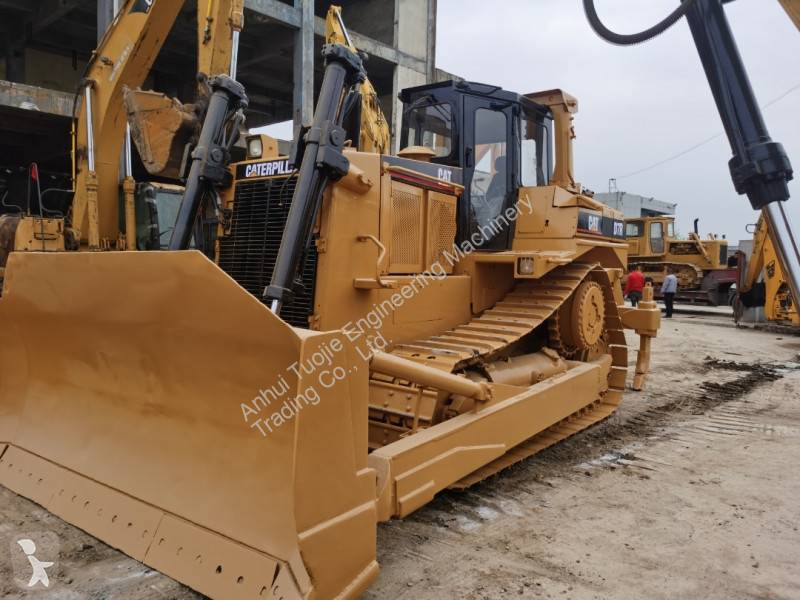 بلدوزر Caterpillar D7R