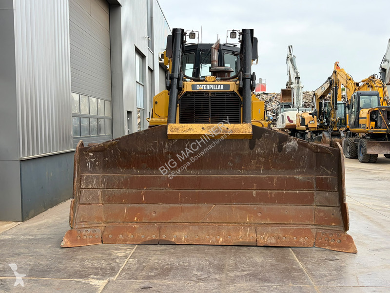 Бульдозер Caterpillar