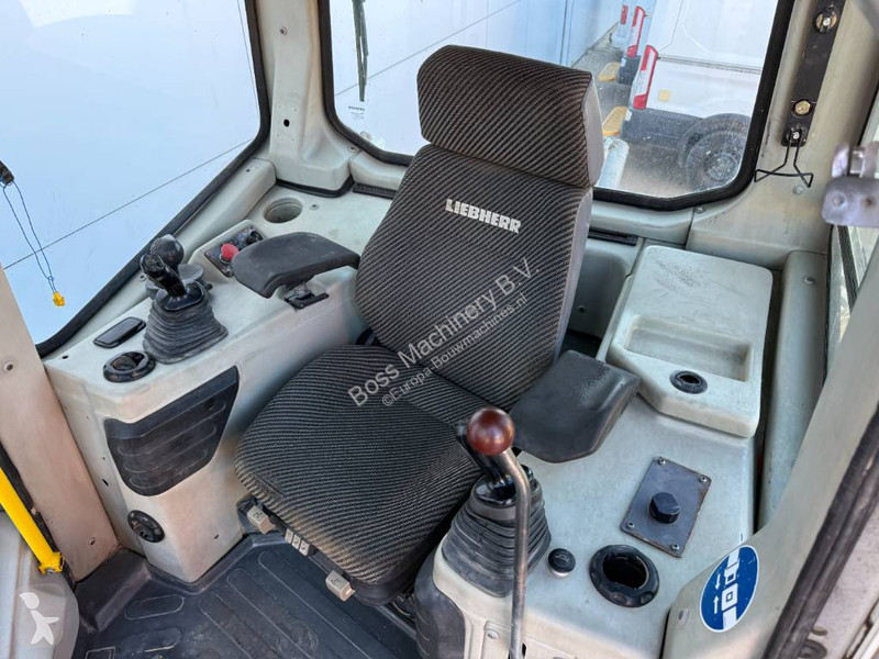 Bulldozer Liebherr PR724 - Ripper / 6-WAY Blade...