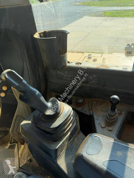 Buldozér Caterpillar D6 XE LGP - LOCATED IN...