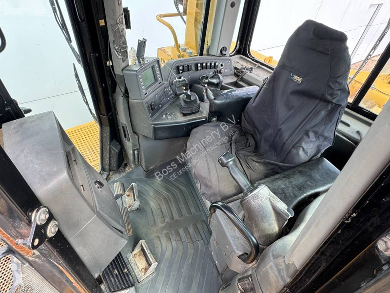 Buldozér Caterpillar - Ripper / Auto Greasing /...