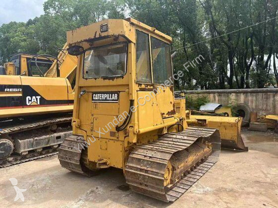 بلدوزر Caterpillar D5C