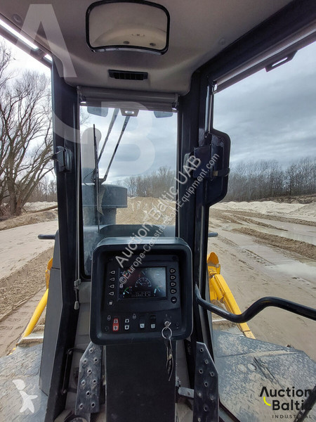 Bulldozer Dressta series-1