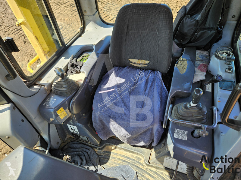 بلدوزر Komatsu