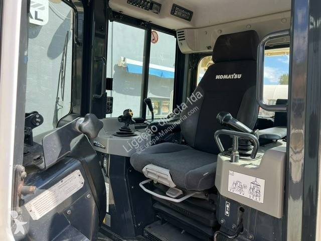 بلدوزر Komatsu d61pxi-24