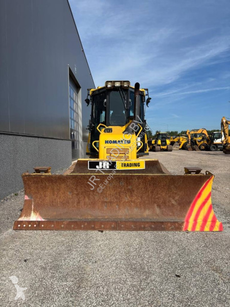 بلدوزر Komatsu D37 PX23