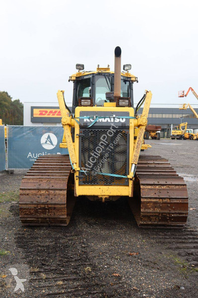 بلدوزر Komatsu