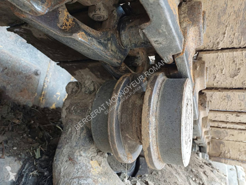 بلدوزر Komatsu D61PX-24