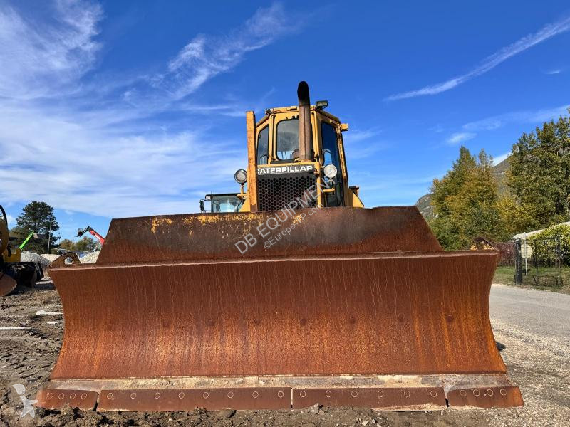 Булдозер Caterpillar Bulldozer sur chenilles