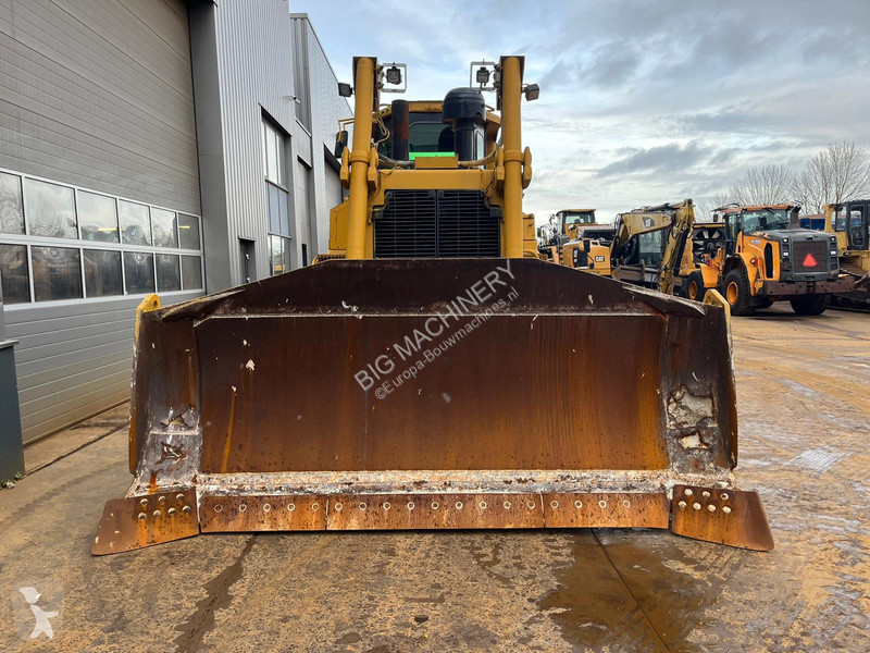 Bulldozer Caterpillar - Single shank ripper