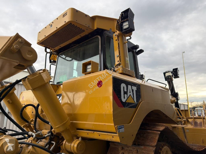 Buldozér Caterpillar - CE