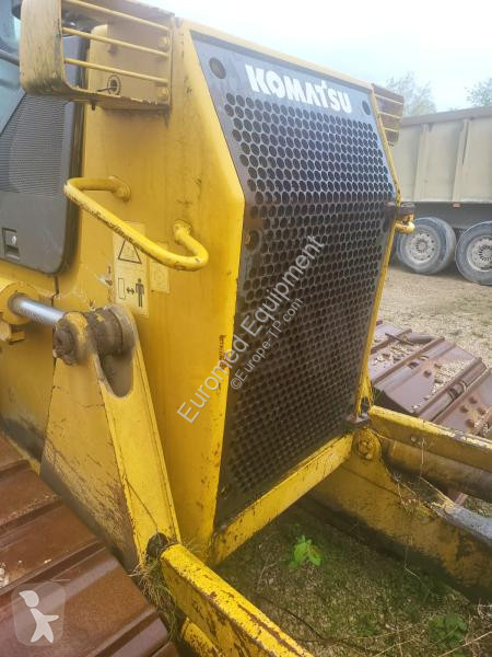بلدوزر Komatsu