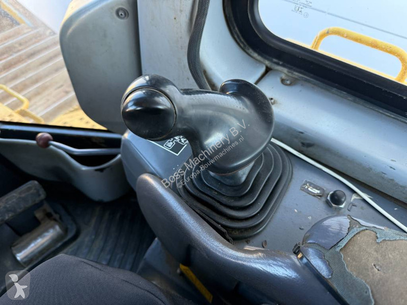 بلدوزر Komatsu E0 - Top Condition / Airco