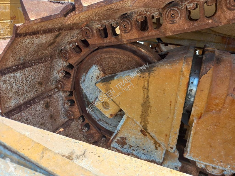 Bulldozer Caterpillar D6T (Abu Dhabi)