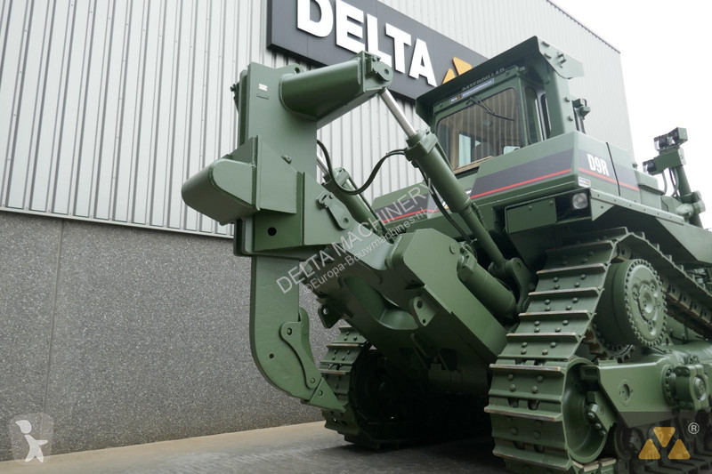 Buldozér Caterpillar Ex-army