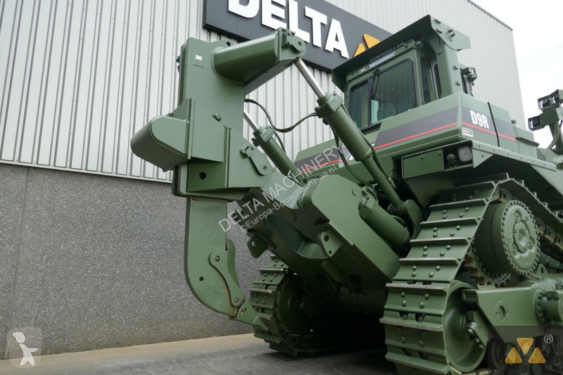 بلدوزر Caterpillar Ex-army
