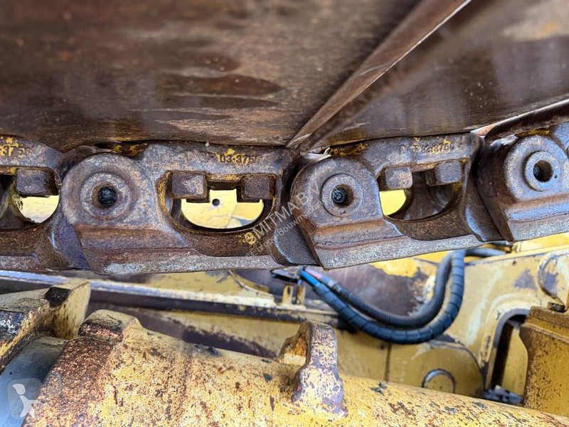 بلدوزر Caterpillar D6N