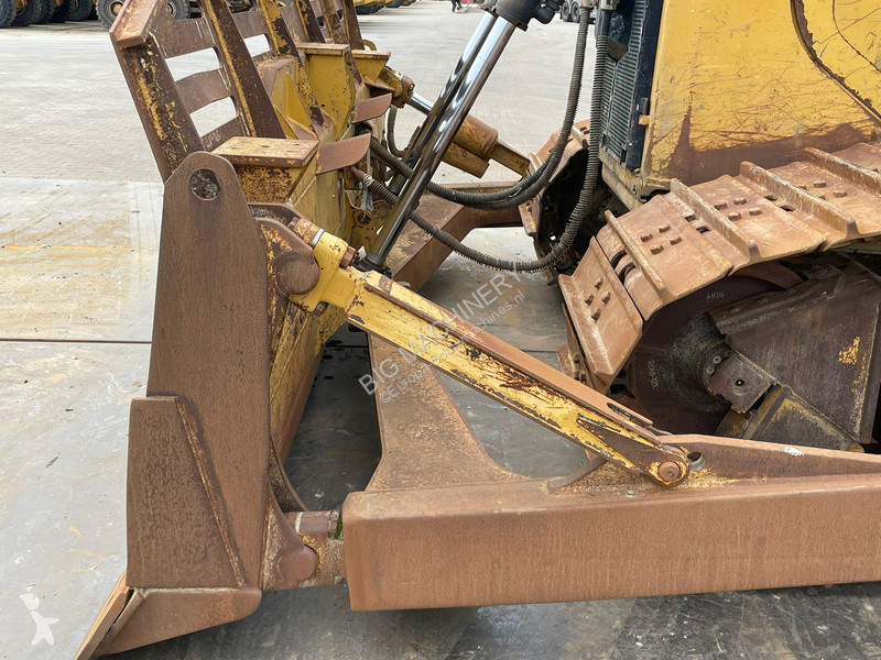 Buldozer Caterpillar D6T