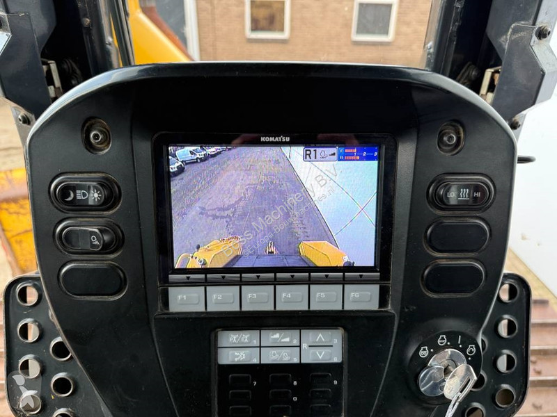 Бульдозер Komatsu 24 - 6-Way Blade / Ripper...