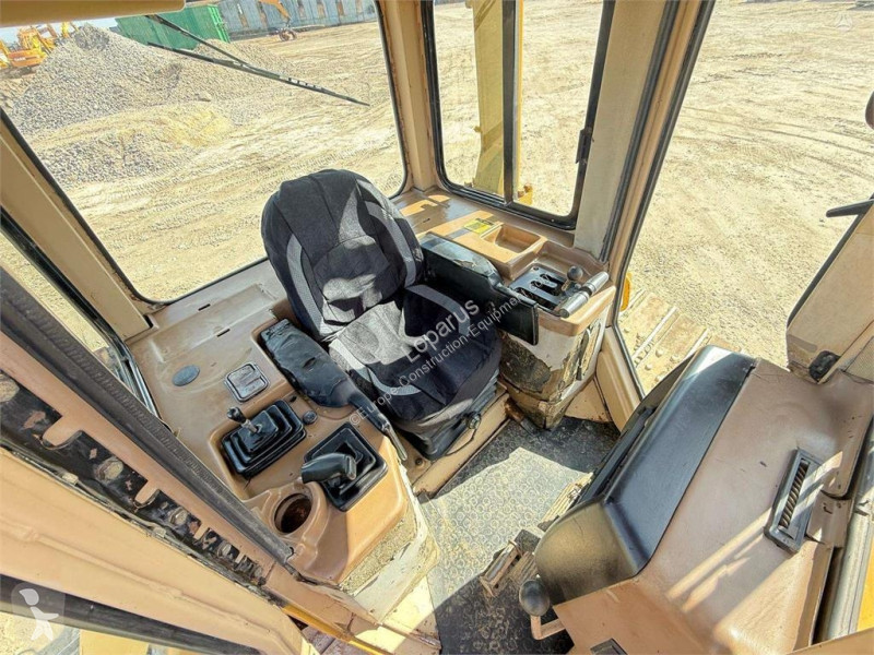 Bulldozer Caterpillar D6M