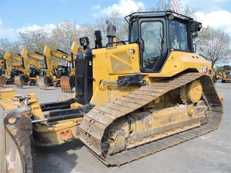 Bulldozer Caterpillar D5
