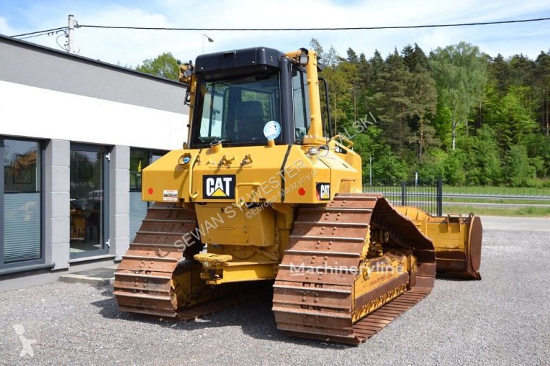 بلدوزر Caterpillar D6N