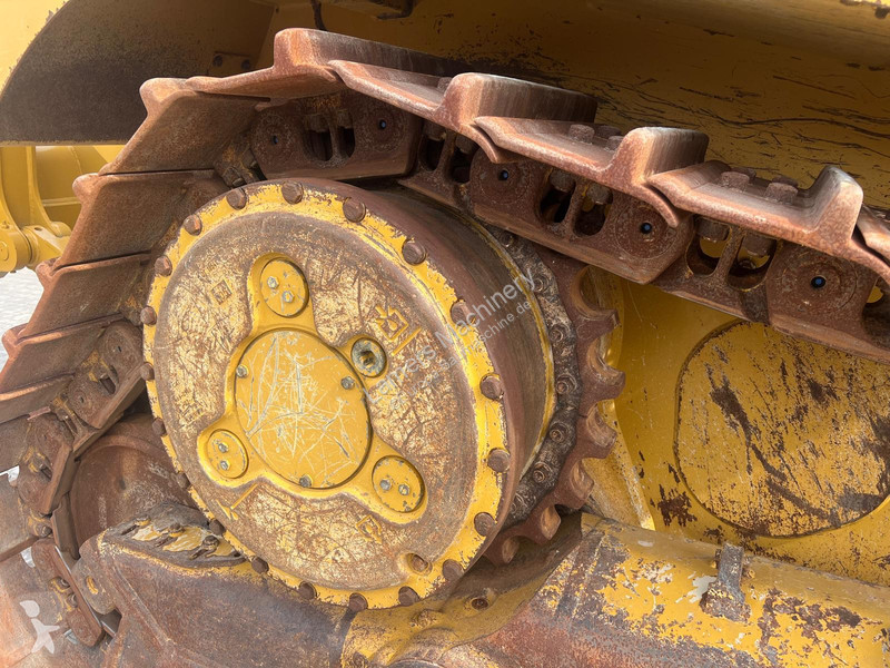 بلدوزر Caterpillar D6 XL next generation .