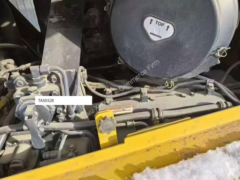 بلدوزر Komatsu D155-6