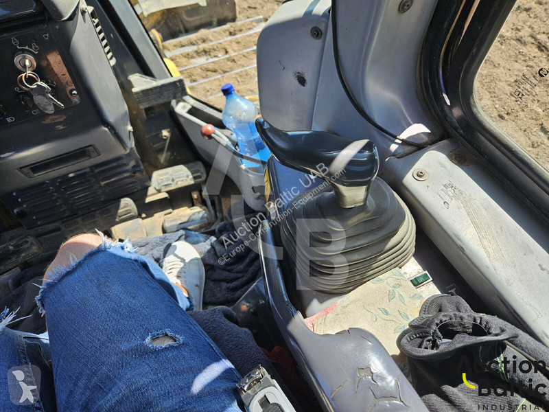 بلدوزر Komatsu