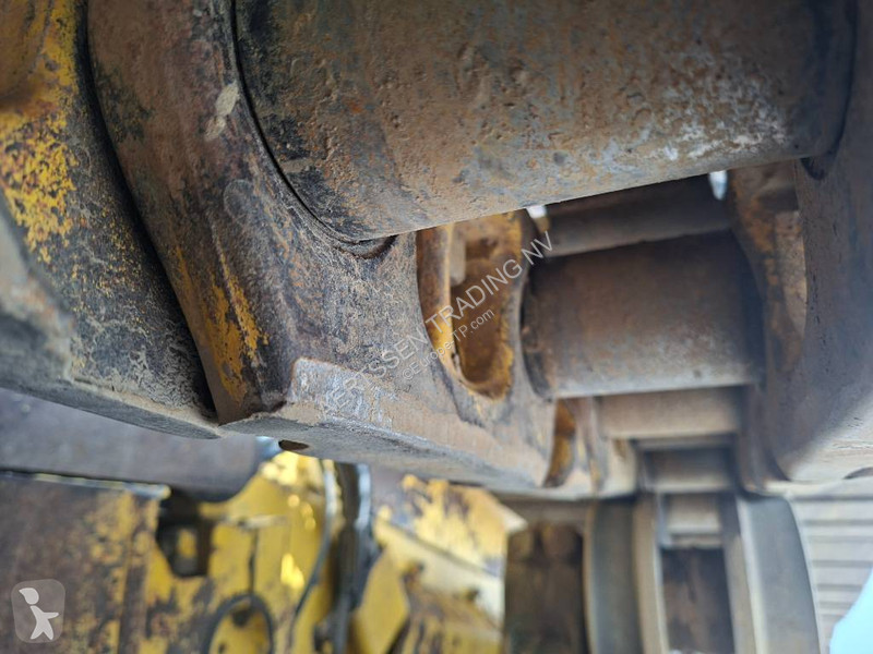 بلدوزر Komatsu (with Topcon 3D GPS)