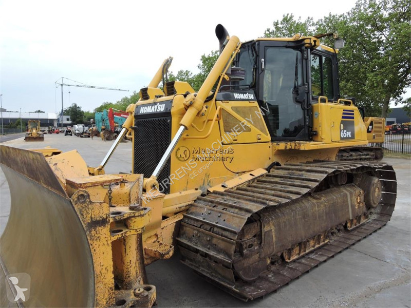 Buldozér Komatsu D65 PX ripper available