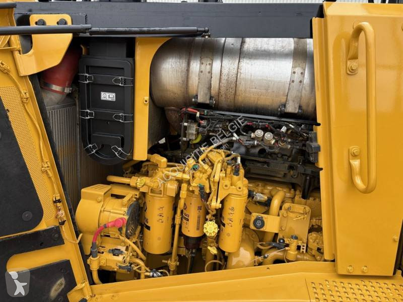 بلدوزر Caterpillar D8T LGP
