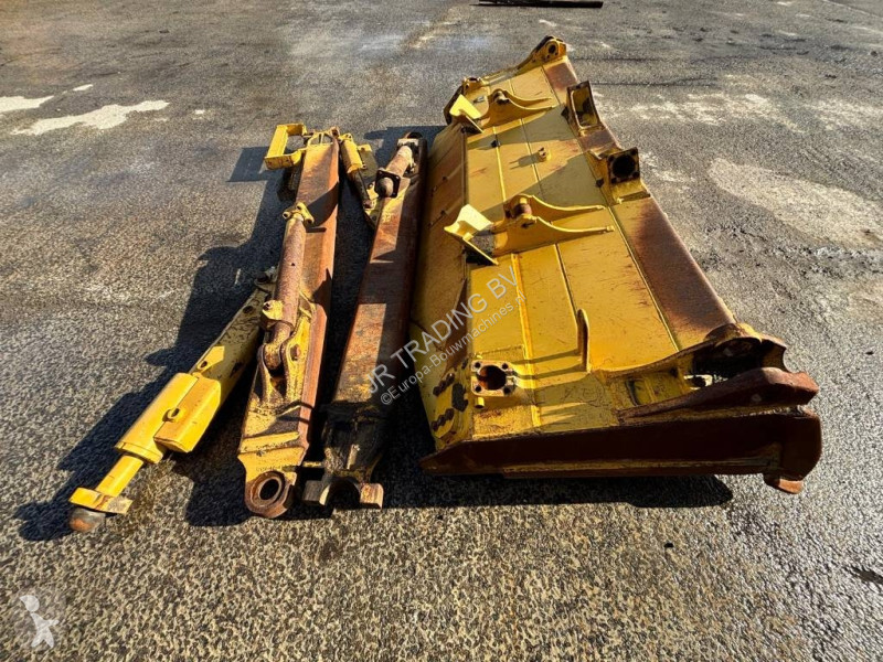 Bulldozer Komatsu EX18 (CE - New UC - SU Blade)