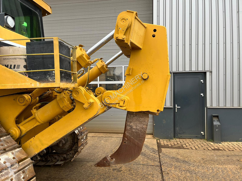 Bulldozer Caterpillar - Single shank ripper