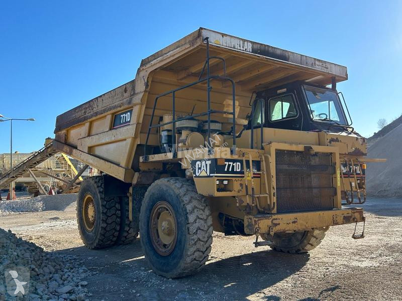Dumper Caterpillar
