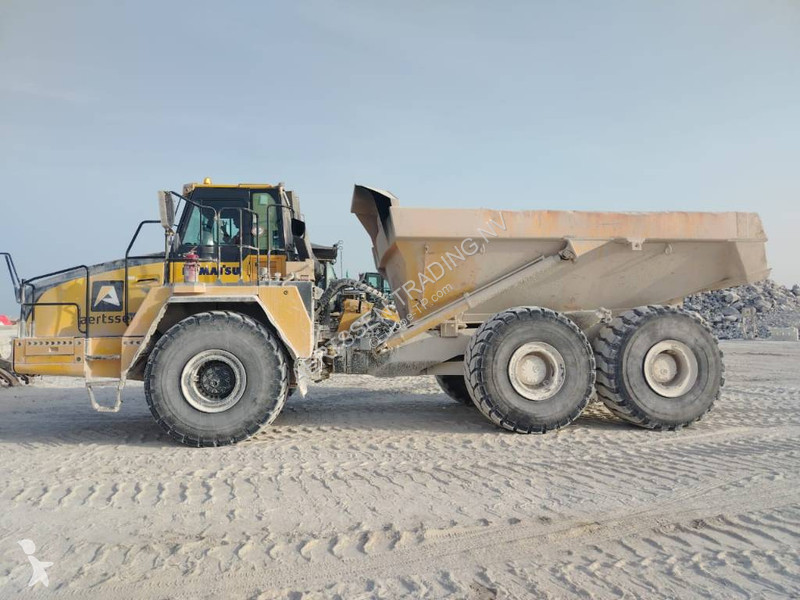 Dumper Komatsu R (4 pieces available in Abu Dhabi)