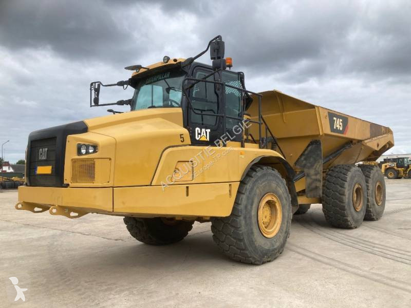 Dumper Caterpillar 745