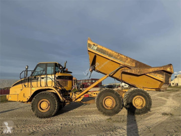 Карьерный самосвал Caterpillar
