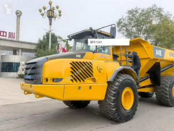 Tombereau articulé Volvo