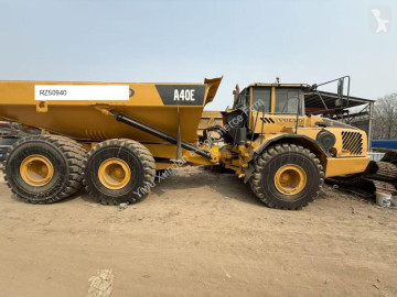 Tombereau articulé Volvo
