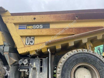 KomatsuHD605-7