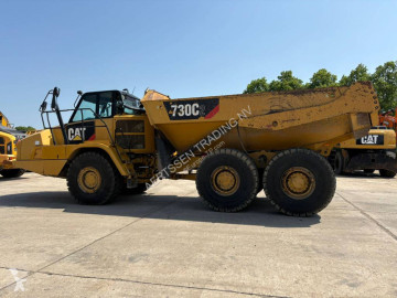Tombereau articulé Caterpillar